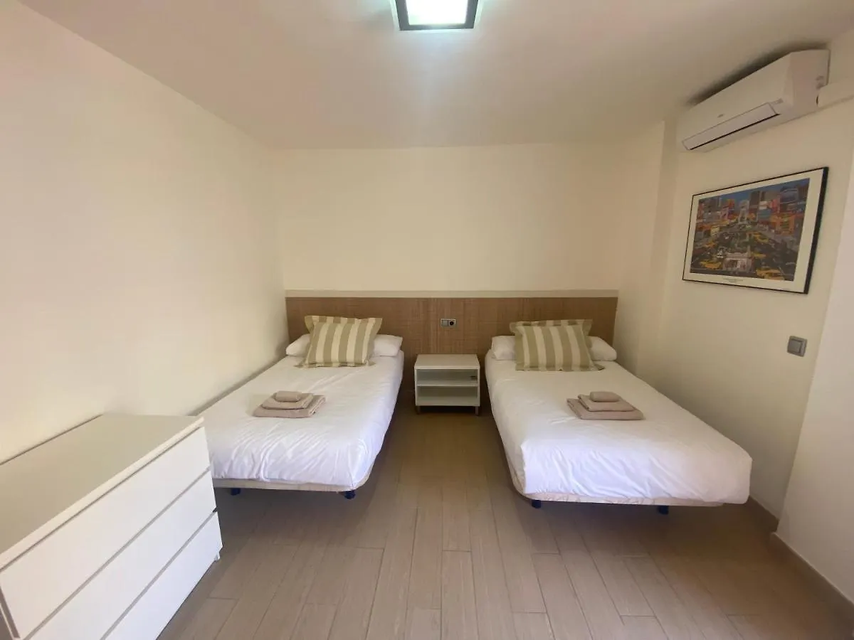 Albamar Frontline Beach Apartment 3 Bedrooms 푸엔히롤라 0*,  스페인